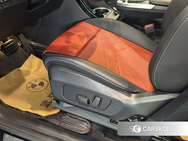 BMW X1 2023 Черный из Китая, фото 2