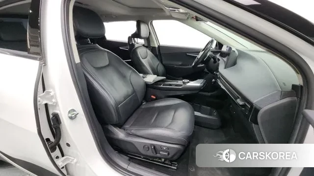 Kia EV6 2022 Белый из Кореи, фото 2