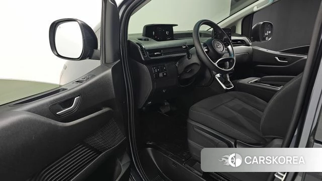 Hyundai Staria 2022 Серый из Кореи, фото 2