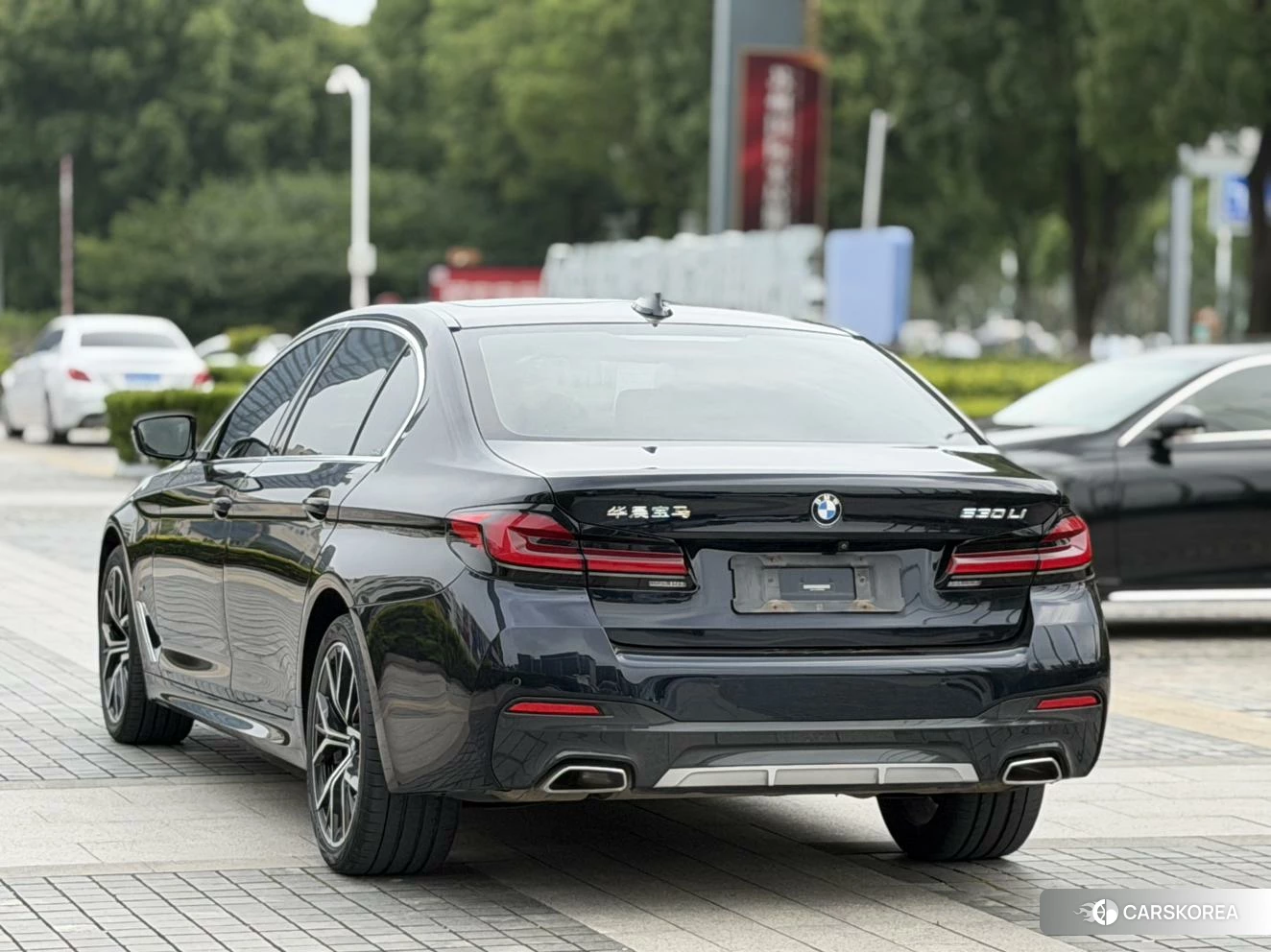 BMW 5 series 2020 Черный из Китая, фото 2