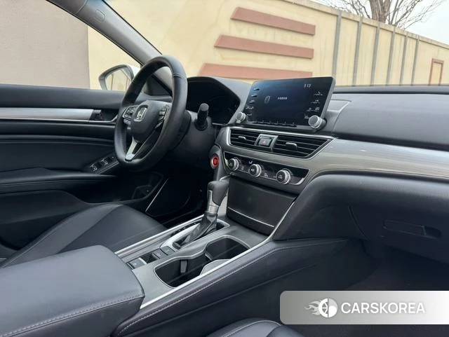 Honda Accord 2019 Белый из Китая, фото 2