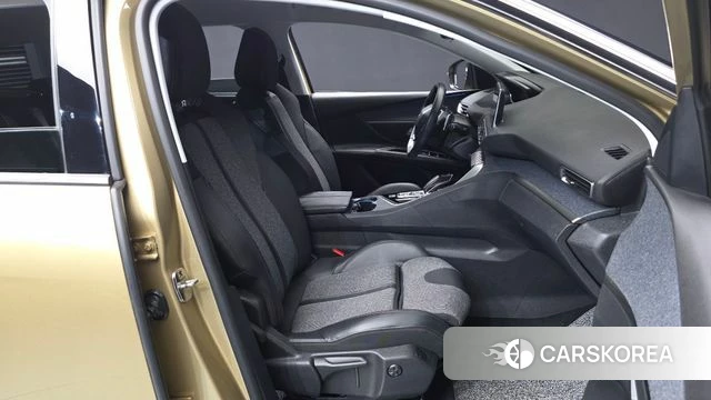 Peugeot 5008 second generation 2018 Коричневый из Кореи, фото 2