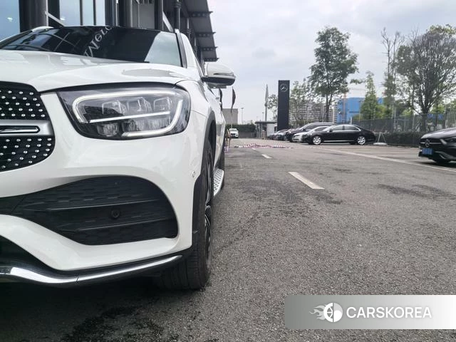 Mercedes-Benz GLC 2022 Белый из Китая, фото 2