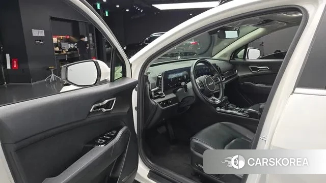 Kia Sportage 5th Generation 2023 Белый из Кореи, фото 2