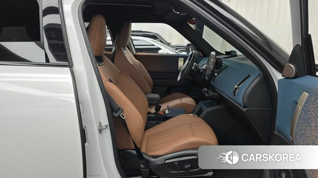 Mini Cooper S Countryman 3rd Generation 2024 Белый из Кореи, фото 2