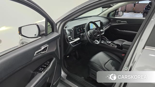 Kia Sportage 5th Generation 2023 Серебристо-серый из Кореи, фото 2