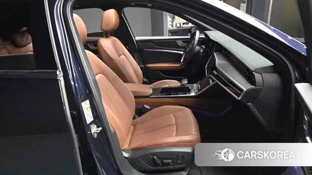 Audi A6 (C8) 2021 Синий из Кореи, фото 2