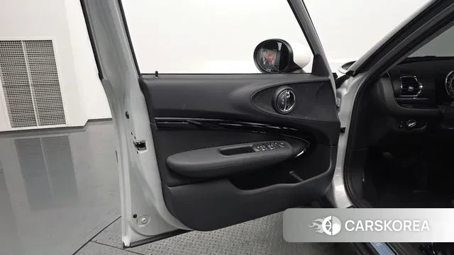 Mini Cooper Clubman 2022 Серебряный из Кореи, фото 2