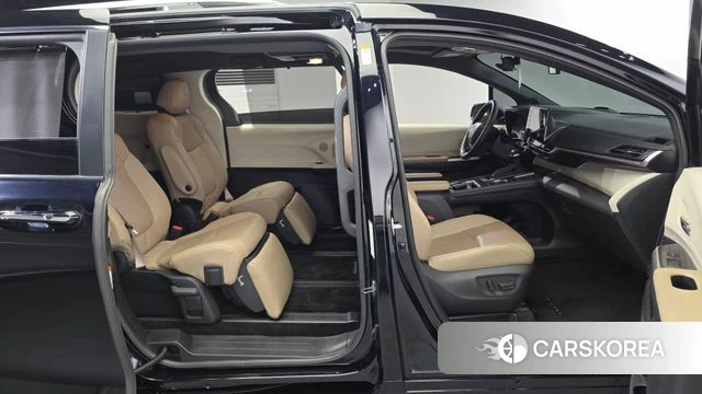 Toyota Sienna 4th Generation 2023 Черный из Кореи, фото 2