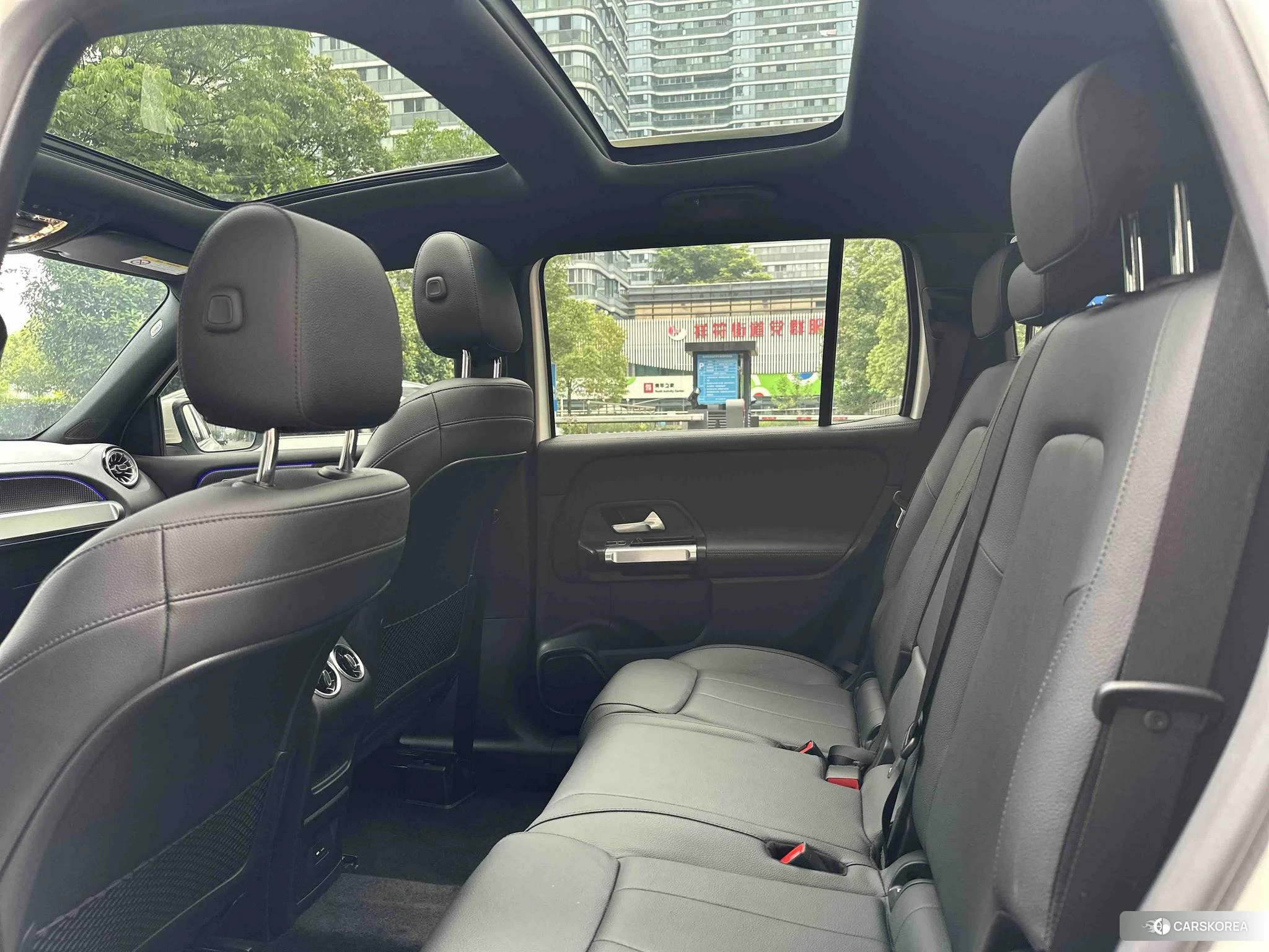Mercedes-Benz GLB 2021 Белый из Китая, фото 2