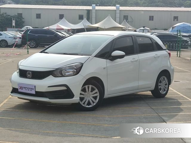 Honda Fit 2022 Белый из Китая, фото 2