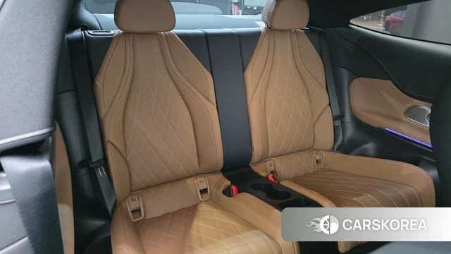 Mercedes-Benz CLE-Class C236 2024 Белый из Кореи, фото 2