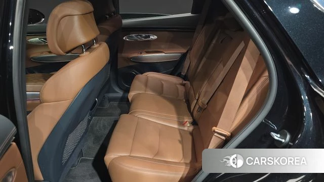 Genesis GV70 2023 Черный из Кореи, фото 2
