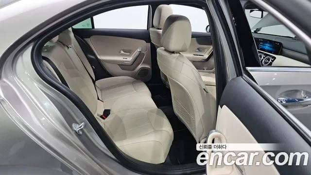 Mercedes-Benz A-Class W177 2020 Песочный из Кореи, фото 2