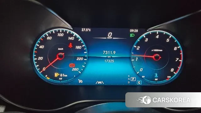 Mercedes-Benz C-Class W205 2020 Серебристо-серый из Кореи, фото 2