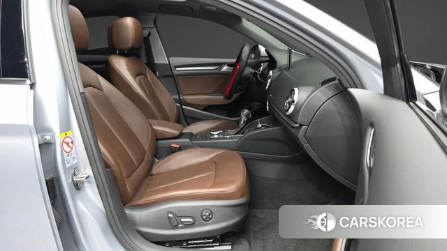 Audi New A3 2020 Серебряный из Кореи, фото 2