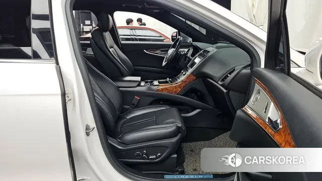 Lincoln Nautilus First generation 2019 Белый из Кореи, фото 2