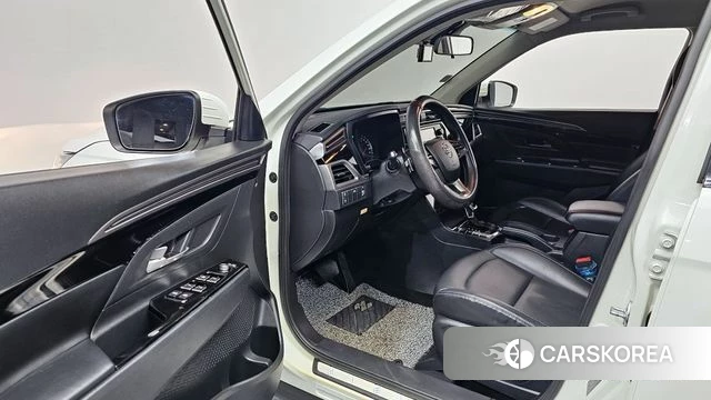 Ssangyong Beautiful Korando 2023 Белый из Кореи, фото 2