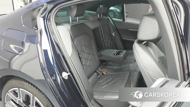 BMW 5 Series (G60) 2024 Черный из Кореи, фото 2