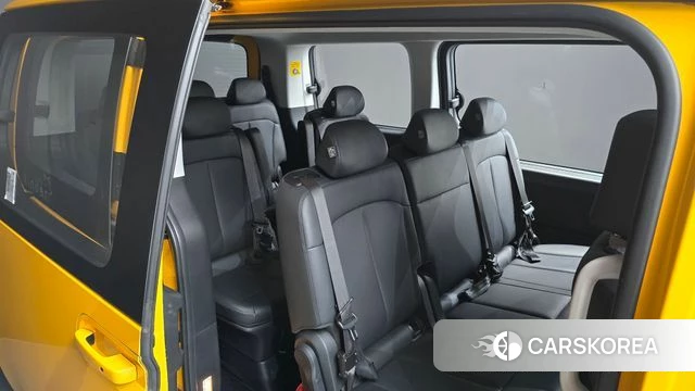 Hyundai Staria 2024 Желтый из Кореи, фото 2