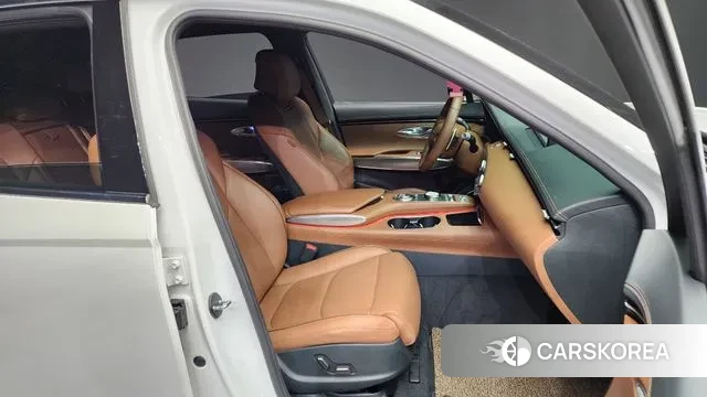 Genesis GV70 2021 Белый из Кореи, фото 2