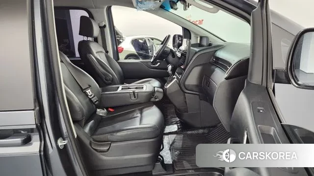 Hyundai Staria 2024 Серый из Кореи, фото 2