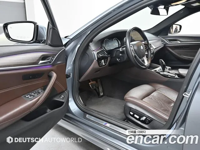 BMW 5 Series (G30) 2018 Серый из Кореи, фото 2