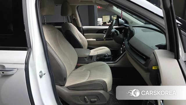 Kia Carnival 4th generation 2022 Белый из Кореи, фото 2