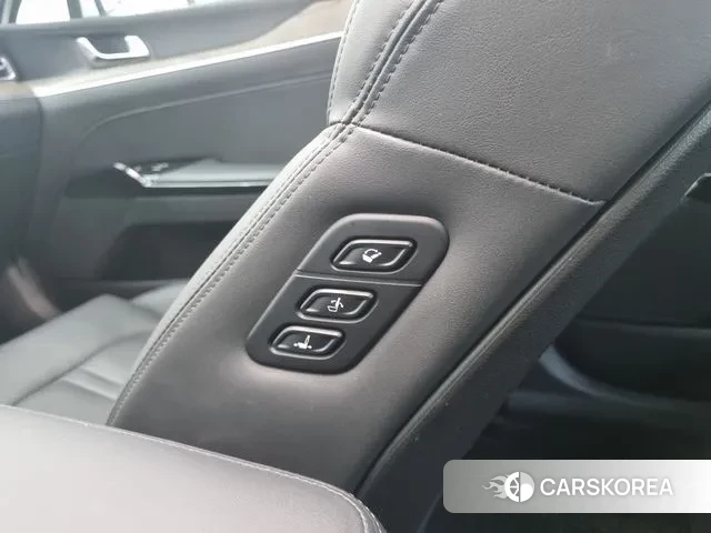 Kia K5 3rd generation 2023 Белый из Кореи, фото 2