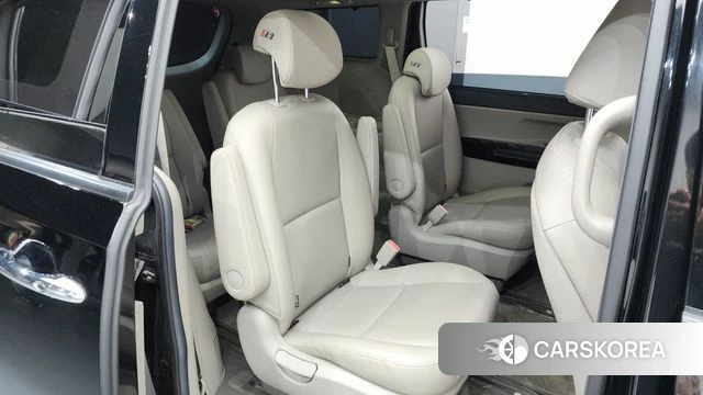 Kia The New Carnival 2019 Черный из Кореи, фото 2