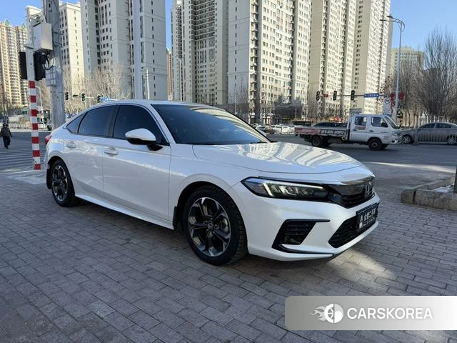 Honda Civic 2023 Белый из Китая, фото 2