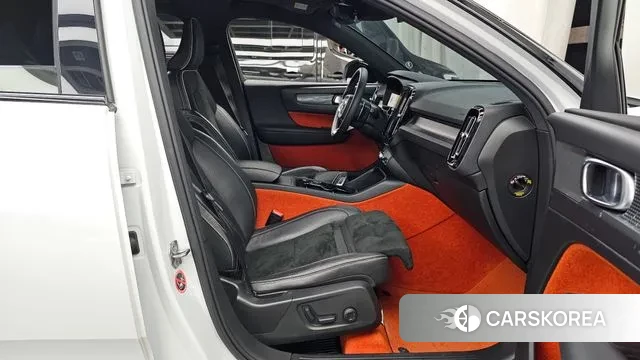 Volvo XC40 2019 Белый из Кореи, фото 2