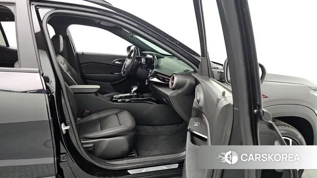 Chevrolet (GM Daewoo) Trax Crossover 2024 Черный из Кореи, фото 2