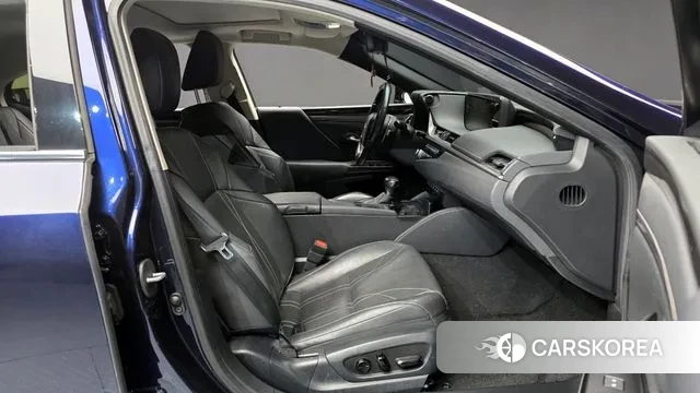 Lexus ES300h 7th generation 2021 Синий из Кореи, фото 2