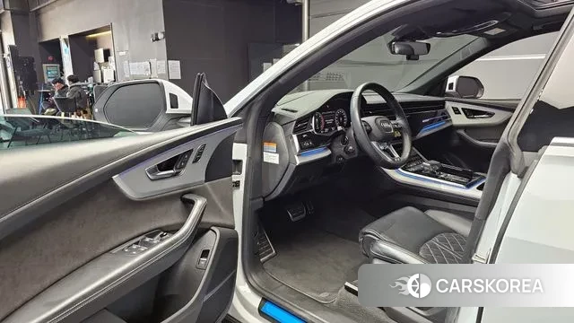 Audi Q8 (4M) 2021 Белый из Кореи, фото 2