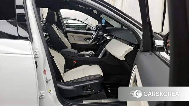 Land Rover Discovery Sports 2nd Generation 2024 Белый из Кореи, фото 2