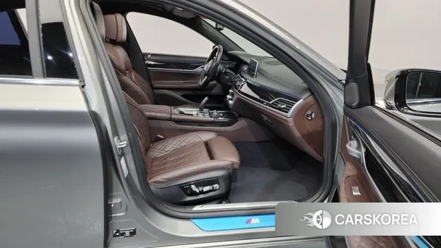 BMW 7 Series (G11) 2021 Серебряный из Кореи, фото 2