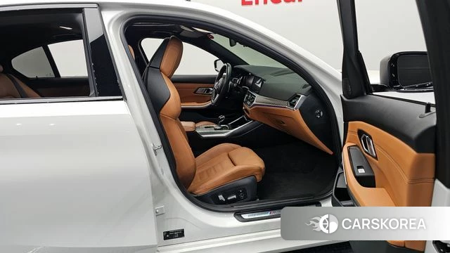 BMW 3 Series (G20) 2021 Белый из Кореи, фото 2