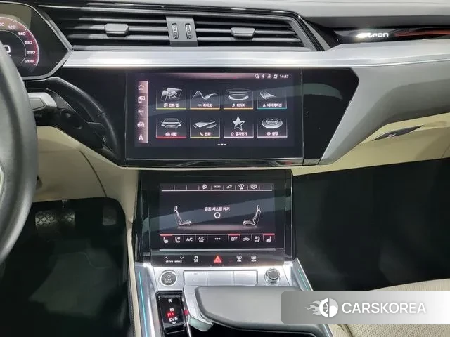 Audi e-Tron 2021 Жемчужный цвет из Кореи, фото 2