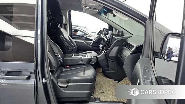 Hyundai Staria 2024 Синий из Кореи, фото 2