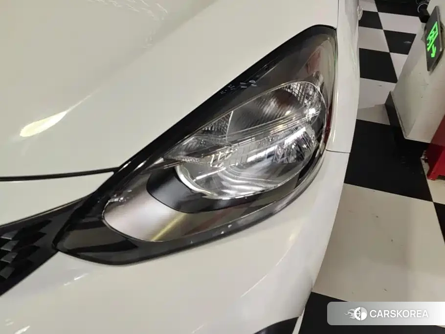 Honda Fit 2023 Белый из Китая, фото 2