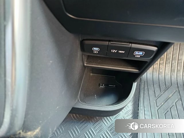 Hyundai Staria 2025 Желтый из Кореи, фото 2