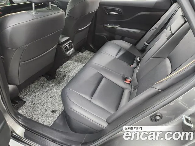 Toyota Crown Crossover 2023 Серебряный из Кореи, фото 2