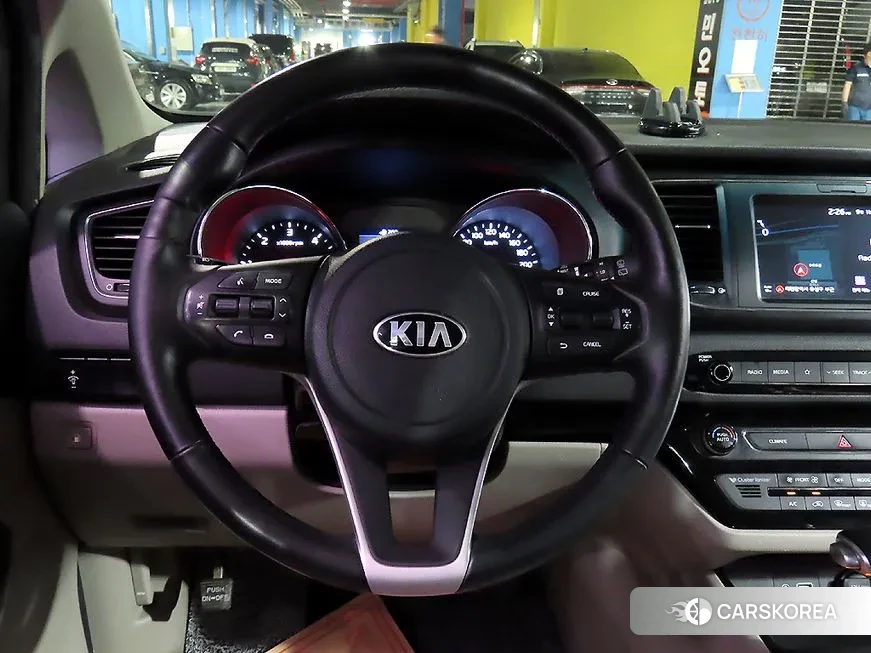 Kia The New Carnival 2019 Черный из Кореи, фото 2