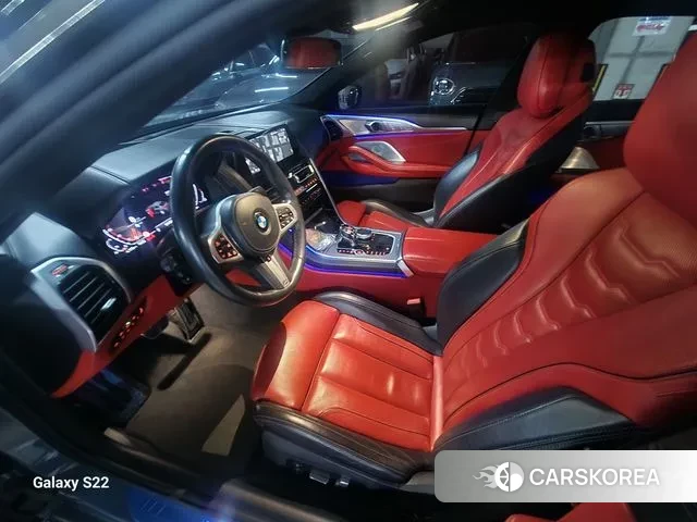 BMW 8 Series (G15) 2021 Небесно-голубой из Кореи, фото 2