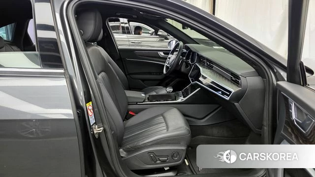 Audi A6 (C8) 2021 Серый из Кореи, фото 2
