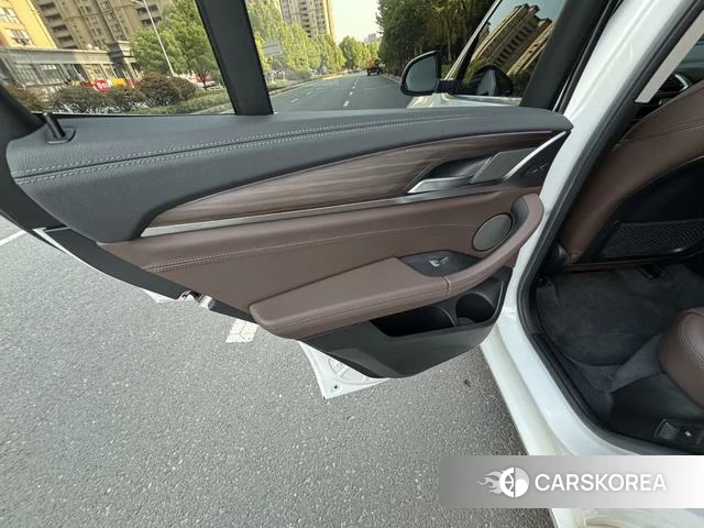 BMW X3 2021 Белый из Китая, фото 2