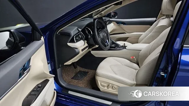 Toyota Camry (XV70) 2024 Синий из Кореи, фото 2