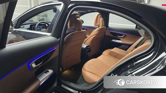 Mercedes-Benz E-Class W214 2025 Черный из Кореи, фото 2