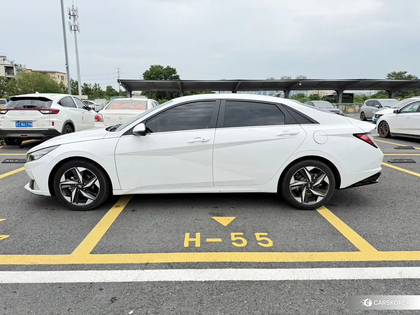 Hyundai Elantra 2022 Белый из Китая, фото 2